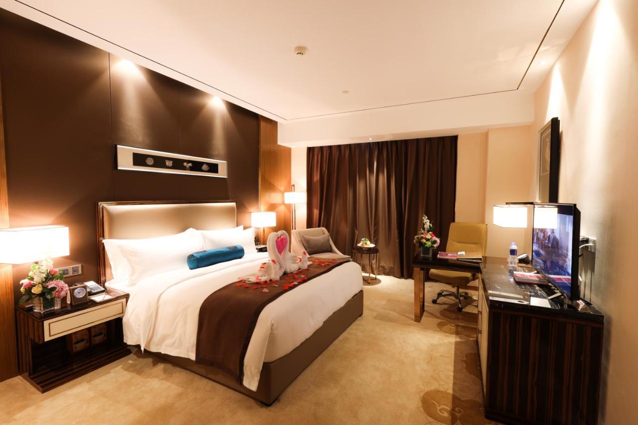 Argyle Grand Hotel Xingyi  Exterior foto